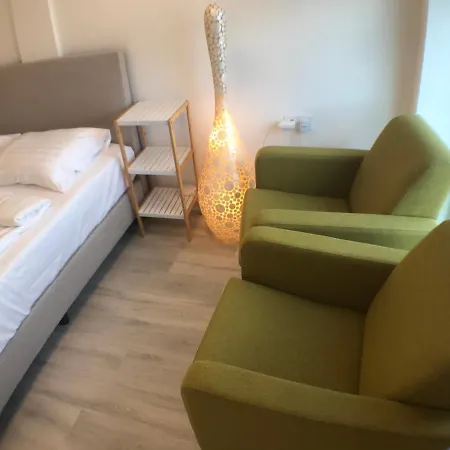 Studio, No Sea View, Public Paid Parking * Zandvoort