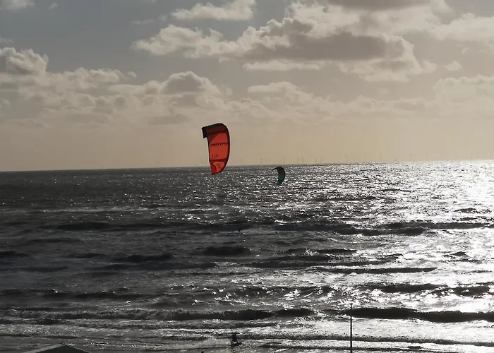 Appartement Studio, No Sea View, Public Paid Parking Zandvoort