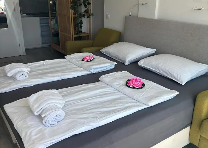 Appartement Studio, No Sea View, Public Paid Parking